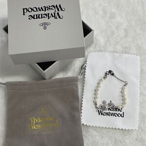 Vivienne Westwood pearl bracelet